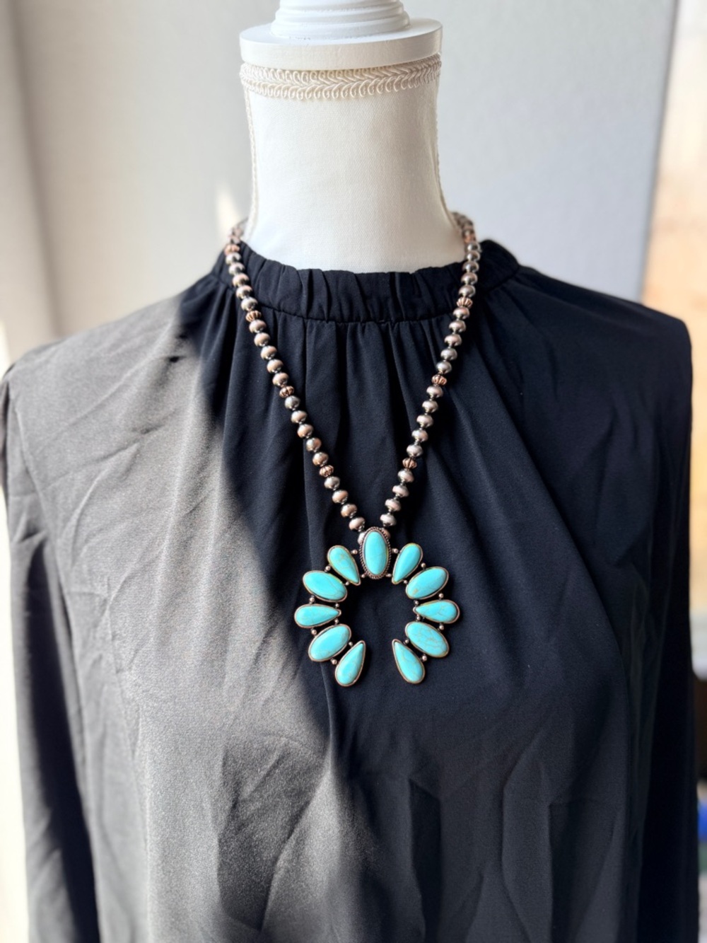 Western Fashion Turquoise Squash Blossom Statement Necklace